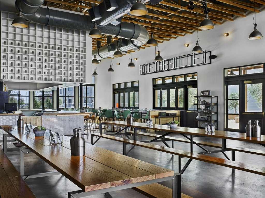 Cavalry Court, By Valencia Hotel Collection College Station Restaurant foto