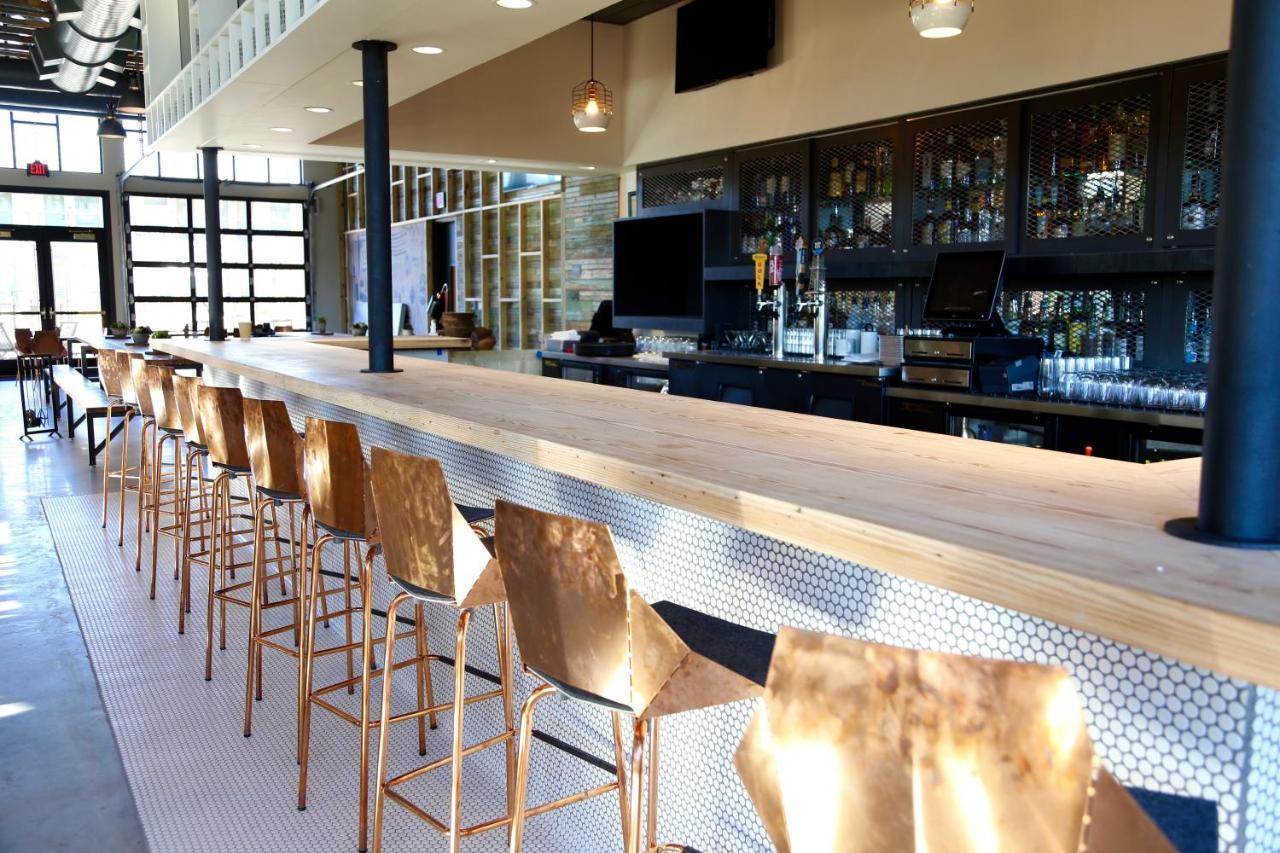 Cavalry Court, By Valencia Hotel Collection College Station Exterior foto