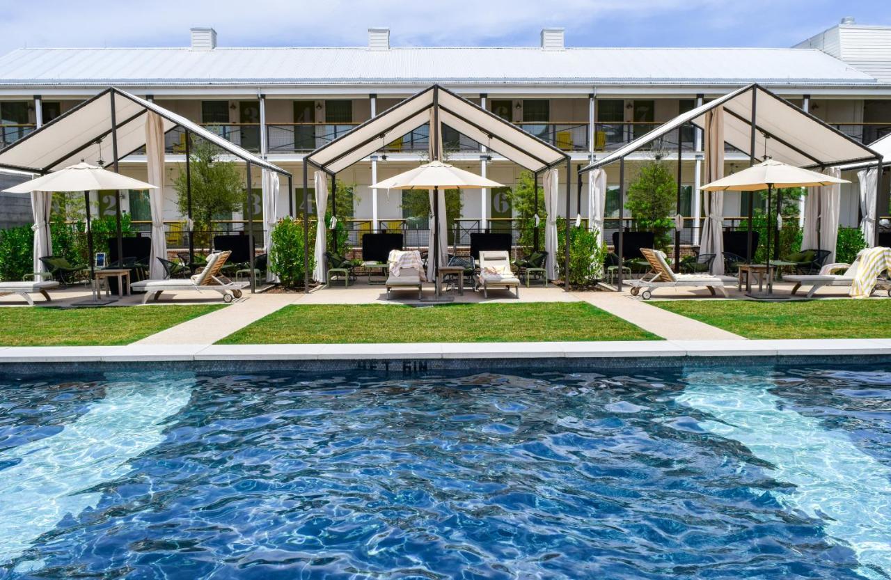 Cavalry Court, By Valencia Hotel Collection College Station Exterior foto