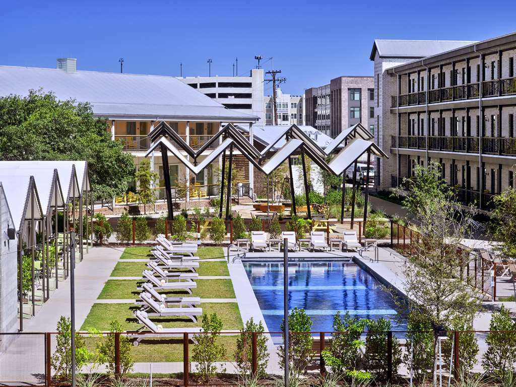 Cavalry Court, By Valencia Hotel Collection College Station Exterior foto